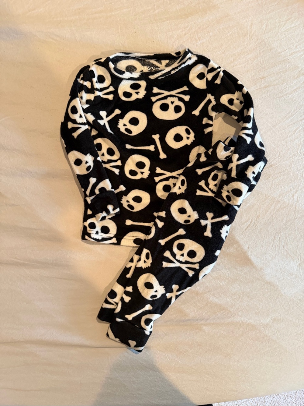 Cat & Jack Black and White Skull Sleep Set